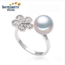 Forma de la flor blanca Anillo de perlas de agua dulce de 8-9mm al por mayor Anillo de perlas reales